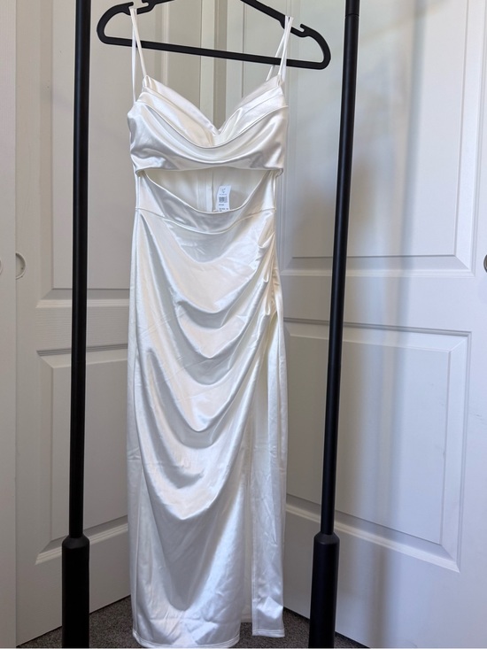 Windsor Dresses & Skirts - NWT Windsor Seona White Satin Dress